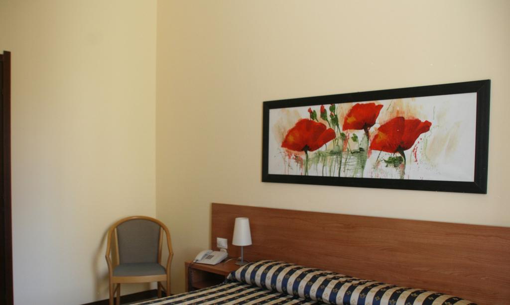 Hotel Ducale Vigevano Δωμάτιο φωτογραφία
